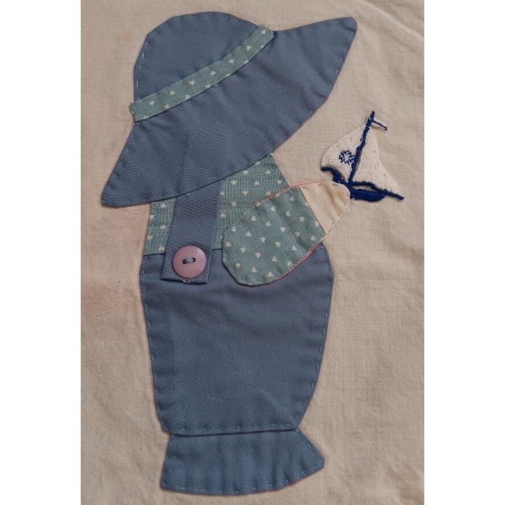 Vintage Small Quilt Sunbonnet Sue Cotton Blue Red Machine Quilted 53" Childs